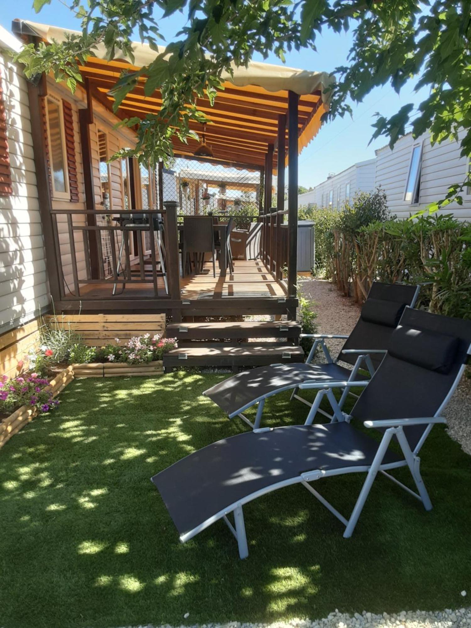 Fabuleux Mobil-Homme 4/6 Personnes Otel Fréjus Dış mekan fotoğraf